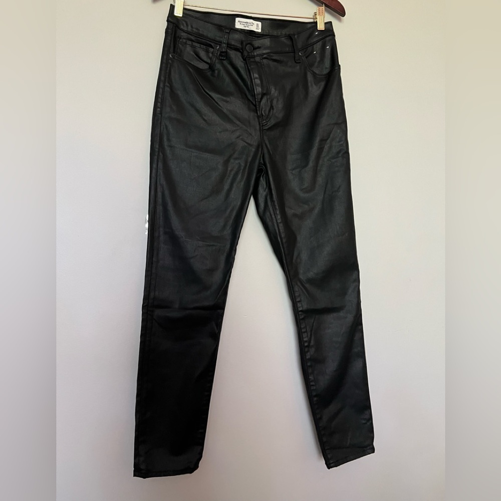 Abercrombie & Fitch High Rise Super Skinny Ankle Jean - Picture 2 of 13